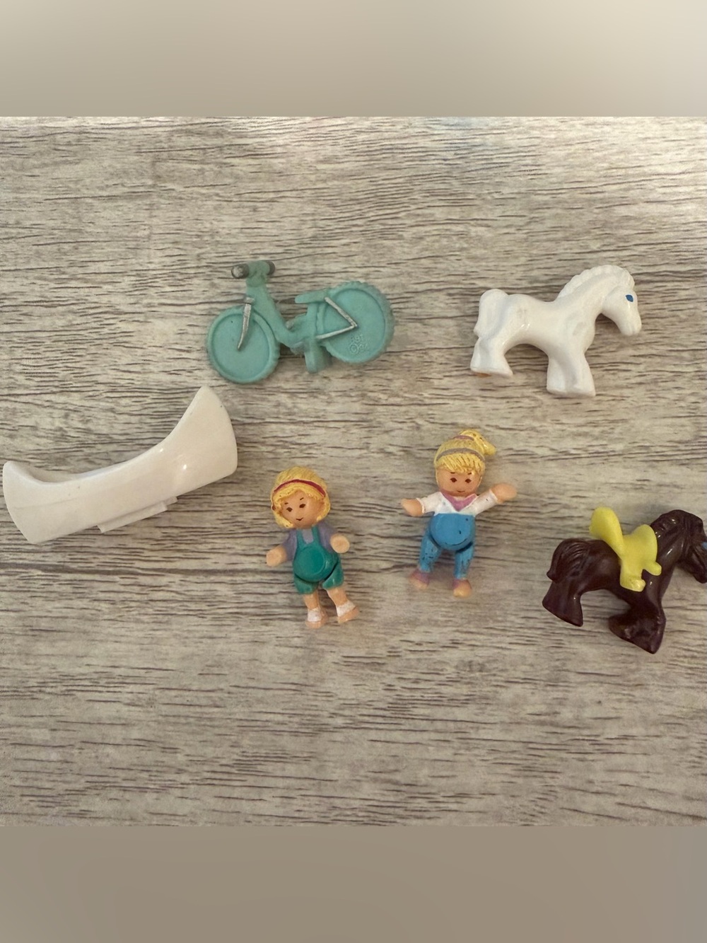 Set of 1994 Stable on the Go and Home on the Go Figures Polly Pocket Bluebird